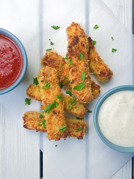 Crispy french fries with dipping sauces.