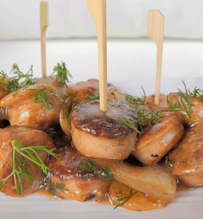 Chicken apple skewers with thyme.