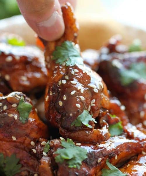 Sweet and sticky chicken wings with sesame seeds.