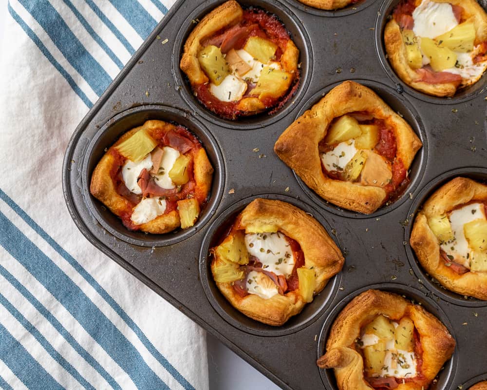 pizza muffin appetizer cups with pineapple and ham