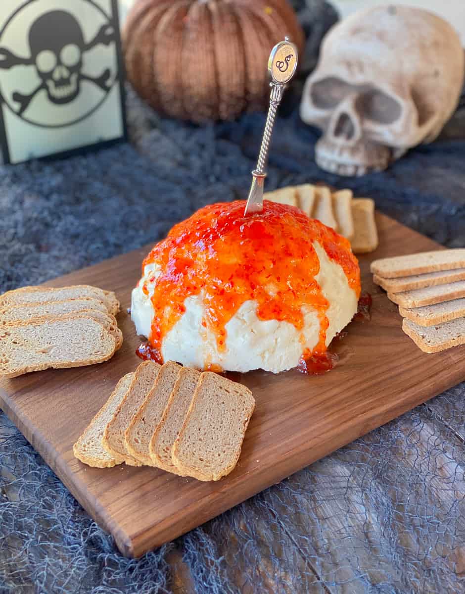 halloween brain mold dip appetizer.