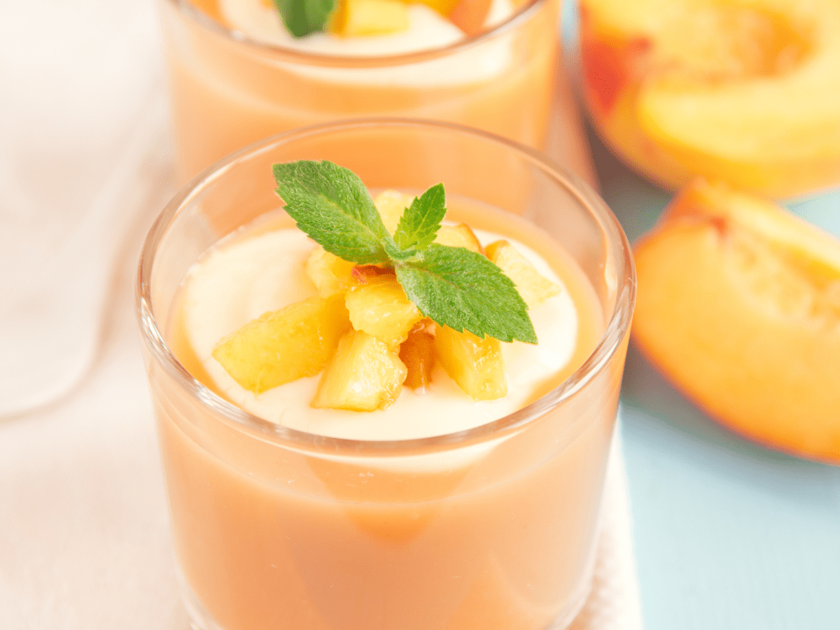 Peach drink with peach schnapps and mint.