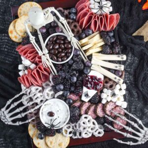 Spooky Halloween charcuterie board.