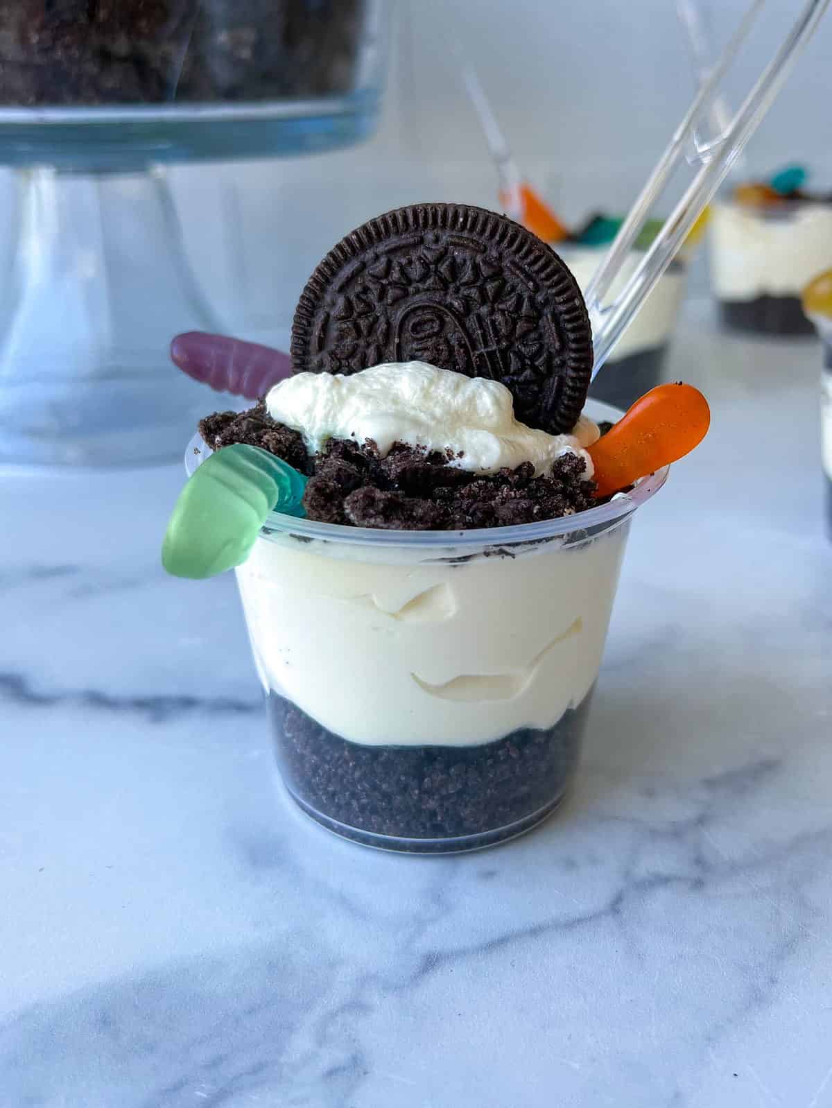 5 oz Plastic Dessert Cups with Lids Parfait Cups with Lids Appetizer Cups  for Party Mini Dessert Cups with Spoons