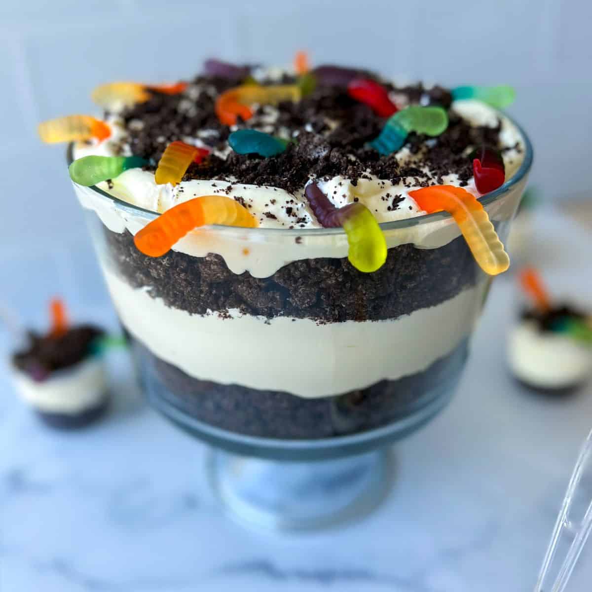 https://alekasgettogether.com/wp-content/uploads/2023/02/oreo-dirt-cake-pudding.jpg
