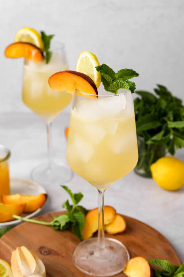 Peach White Wine Spritzer Aleka's GetTogether