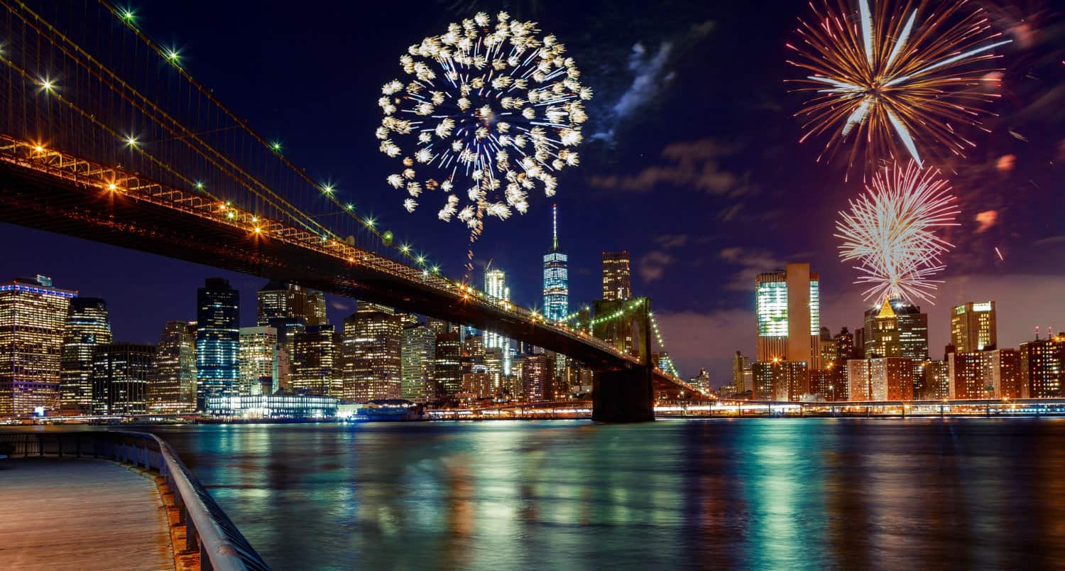 fireworks-manhattan-new-york-city.