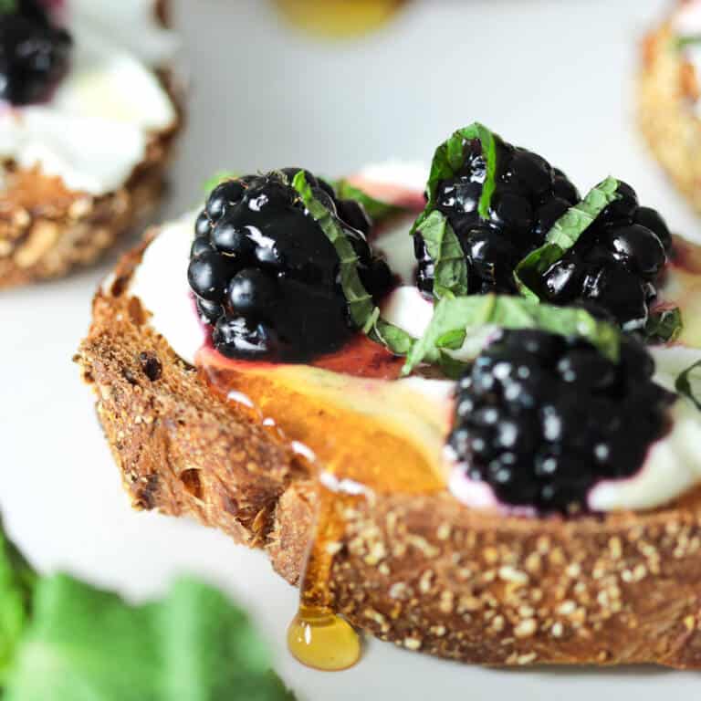 Whipped Goat Cheese & Blackberry Crostini Aleka's GetTogether
