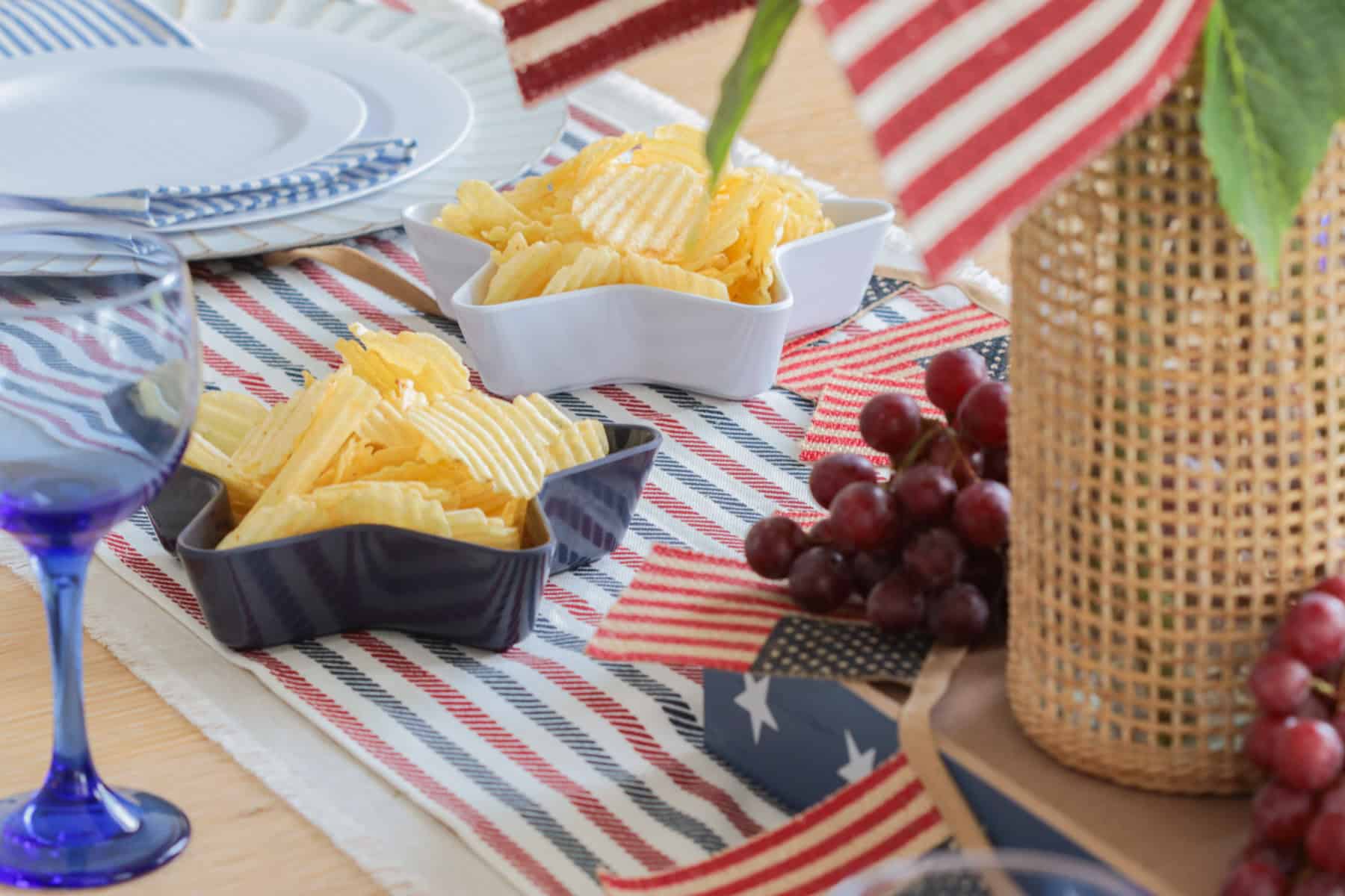 Chips in star plates on table.