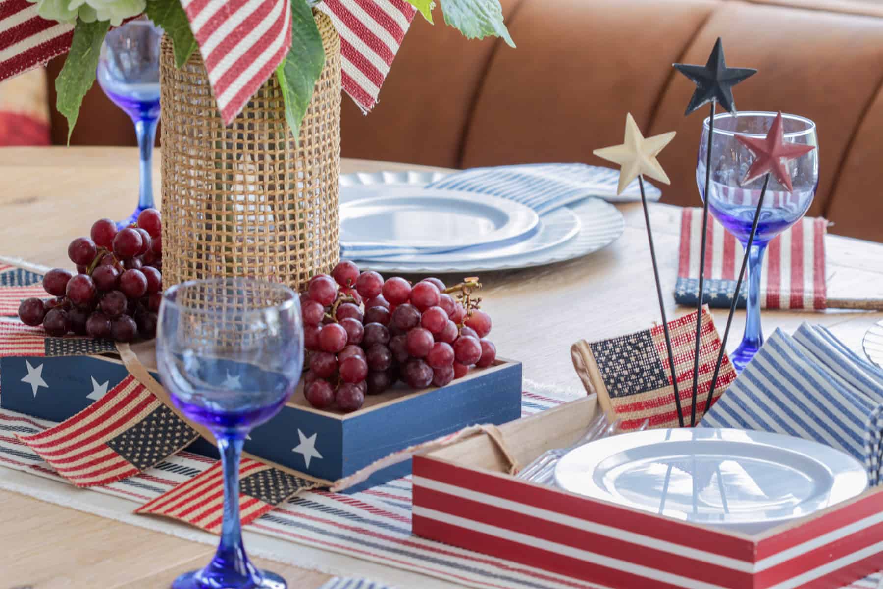 Red white and blue tablescape decor.